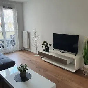 Smarte Dachgeschosswohnung Mit 2 Terrassen Direkt Am Hauptbahnhof , Wien Österreich